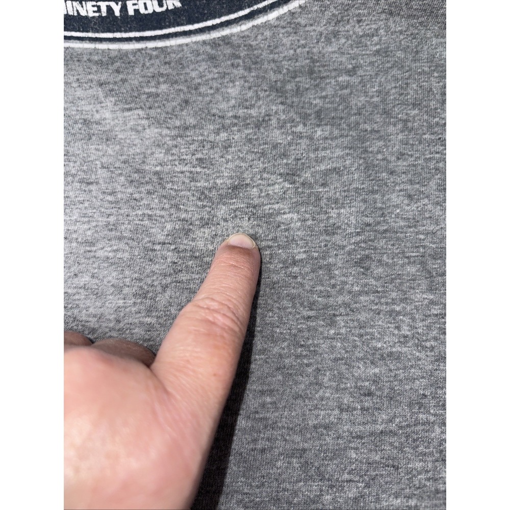 Vintage YKK Old Navy Stripe Sleeve Long Sleeve T-Shirt Size Medium Gray - Picture 9 of 9